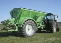 Vontatott műtrágyaszórók